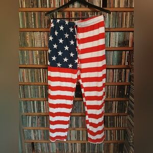 MAD Engine. Men's Sz L. Patriotic‎ Stars and Stripes Bottoms.